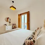Mood Verso - Townhouse Style *