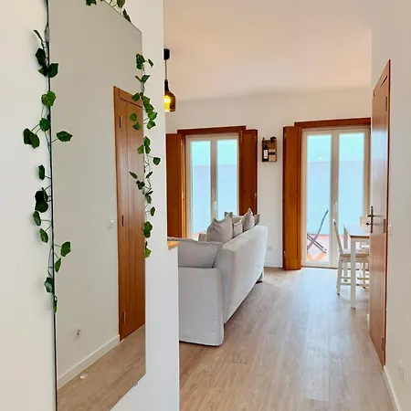 Mood Verso - Townhouse Style * オビドス