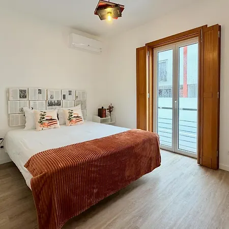 Mood Verso - Townhouse Style * オビドス